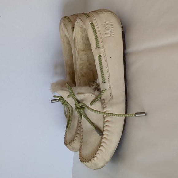 UGG Dakota Moccasin Slippers Suede Shearling Size 6 - Picture 3 of 8